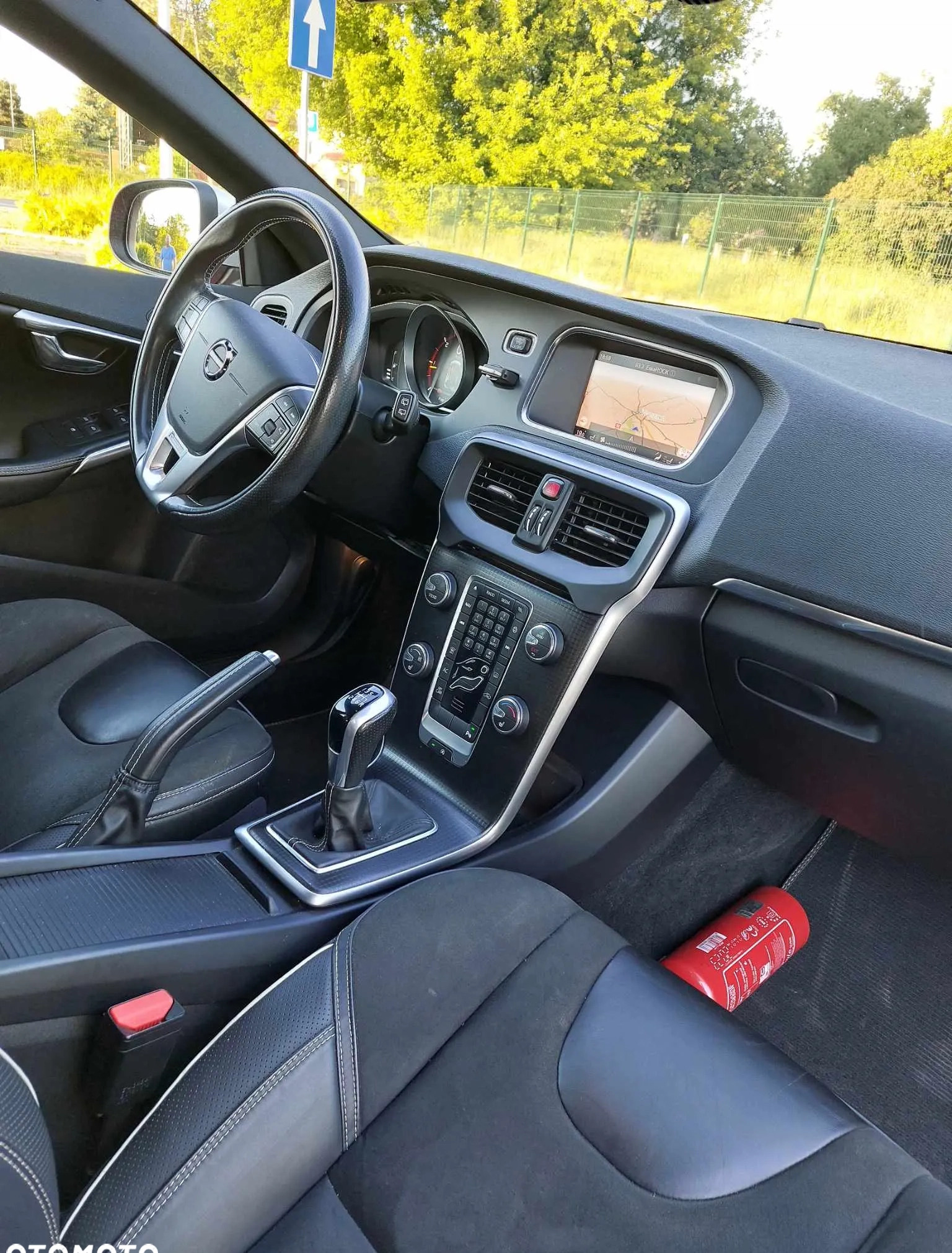 Volvo V40 cena 61500 przebieg: 170454, rok produkcji 2018 z Opole Lubelskie małe 781
